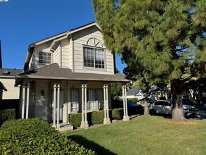 Building Photo - 6221 Potrero Dr