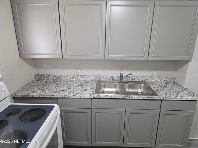 Foto del edificio - 5022 Kingsbury St