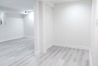 Foto del edificio - 1646 N Bell Ave