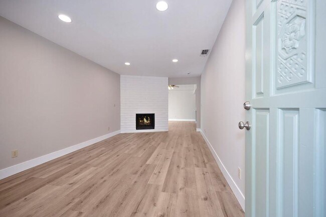 Foto del edificio - 1720 Kent St