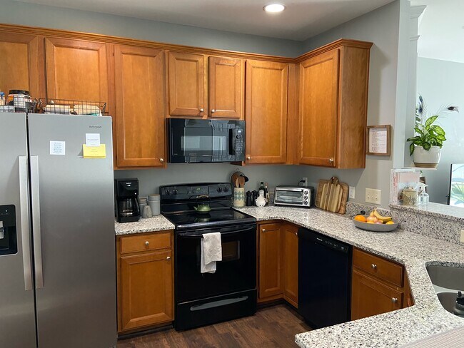 Foto del edificio - 7230 Racine Way