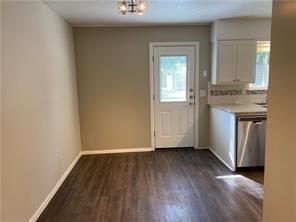Building Photo - 1608 Parker Ln
