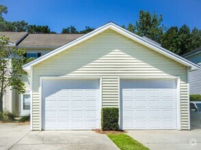 Building Photo - 4565 Great Oak Dr