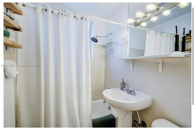 Foto del edificio - 320 80th St