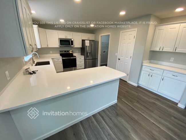 Building Photo - 7917 185th St Ct E