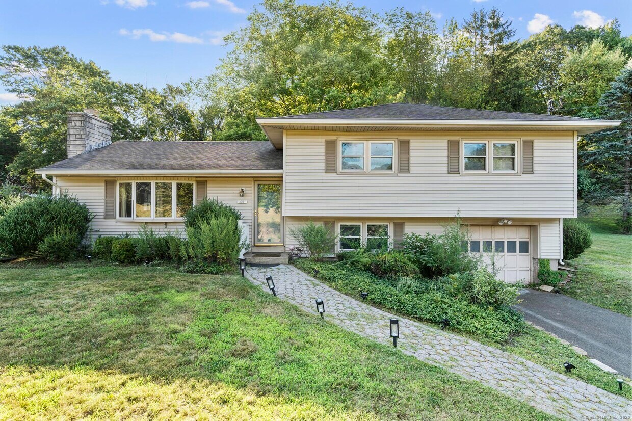 Foto principal - 324 Thorpe Ave