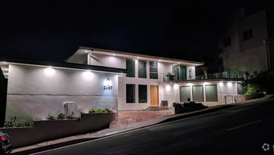 Building Photo - 2387 Mt Olympus Dr