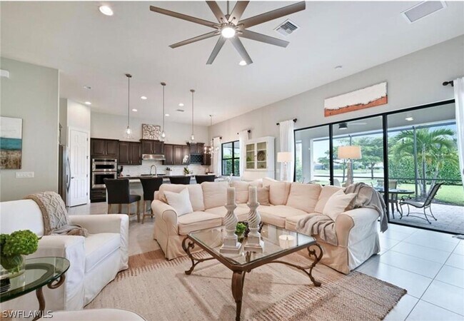 Building Photo - 16320 Camden Lakes Cir