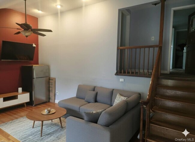 Foto del edificio - 461 Gibbs Pond Rd