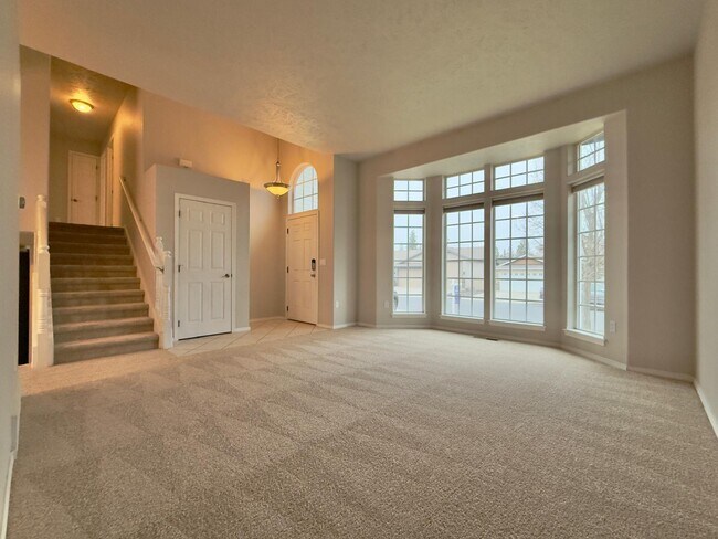 Foto del edificio - 6211 S Terre Vista St