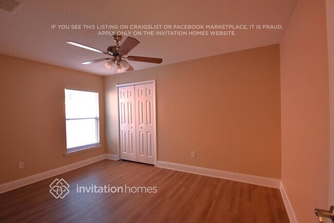 Foto del edificio - 1156 St Tropez Ct