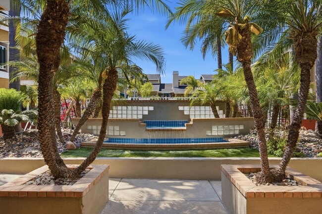 Building Photo - Benchmark Apartments