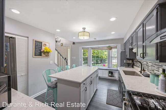 Building Photo - 3 br, 2.5 bath House - 202 Bent Creek Court
