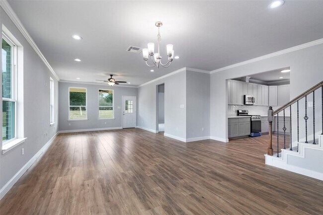 Building Photo - 7655 Ameswood Rd