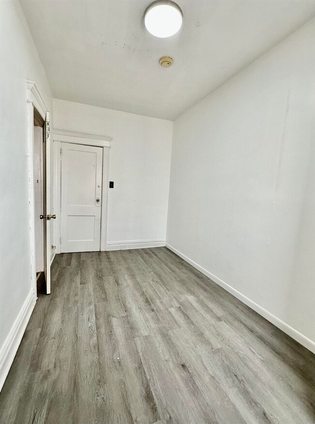 Building Photo - 141 67th St