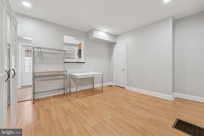 Foto del edificio - 1020 S Bouvier St