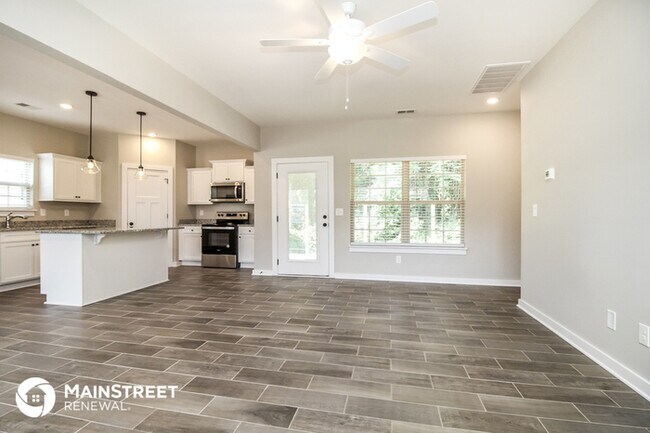 Building Photo - Welcome Home!