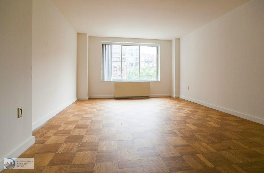 Foto del edificio - 203 E 24th St