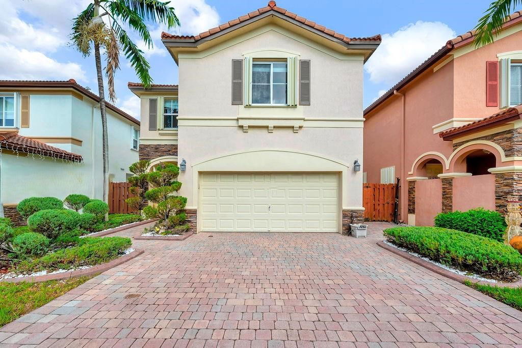Photo - 11247 Northwest 44th Terrace, Doral, FL 33178 - 4 BR 2.5 BA Single-Family Home