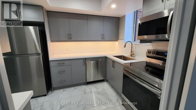 Building Photo - 6 Humberline Dr