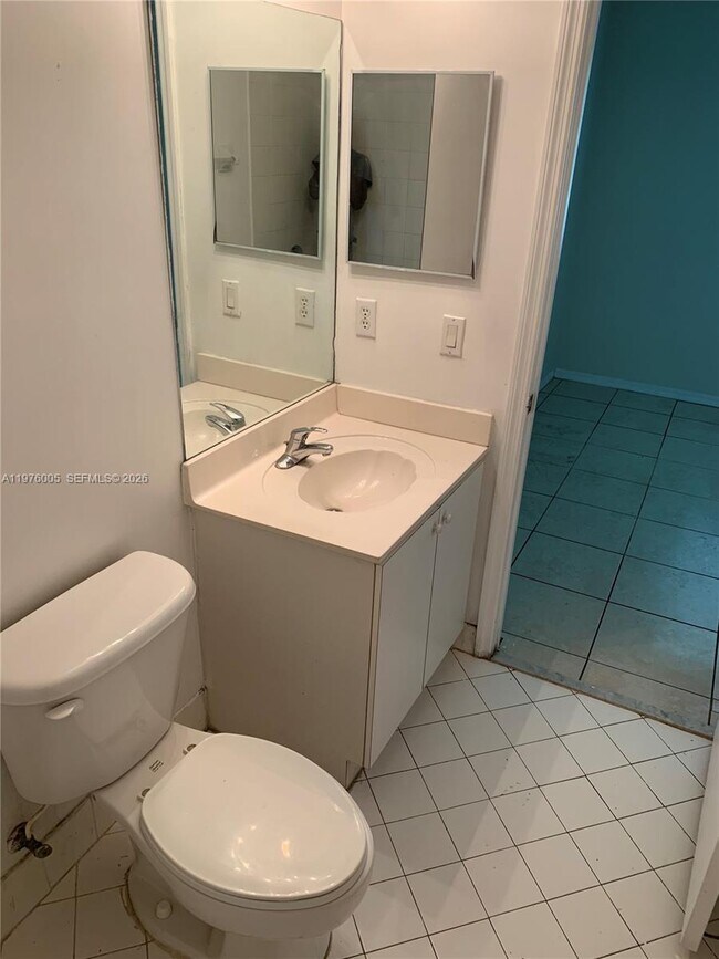 Foto del edificio - 1250 SE 29th St