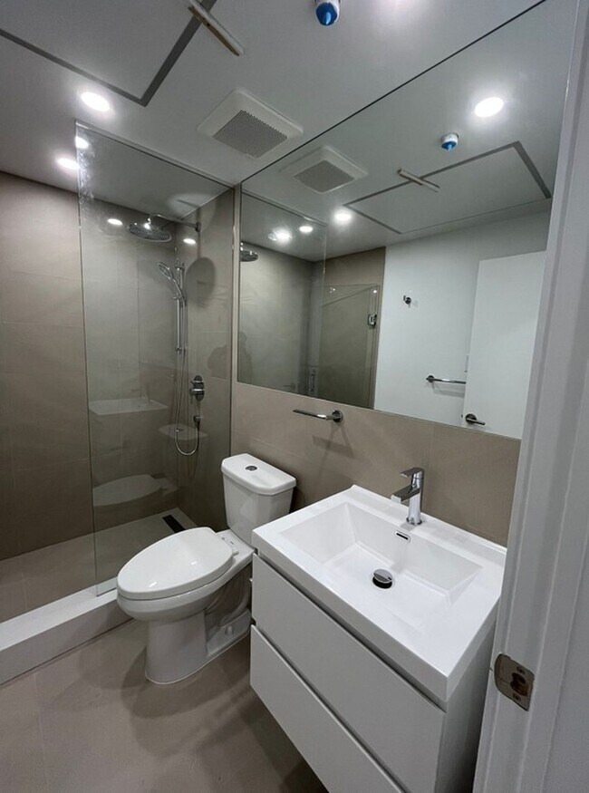 Building Photo - 612 Dawes Rd