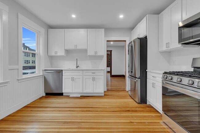 Building Photo - 11 Ryden St