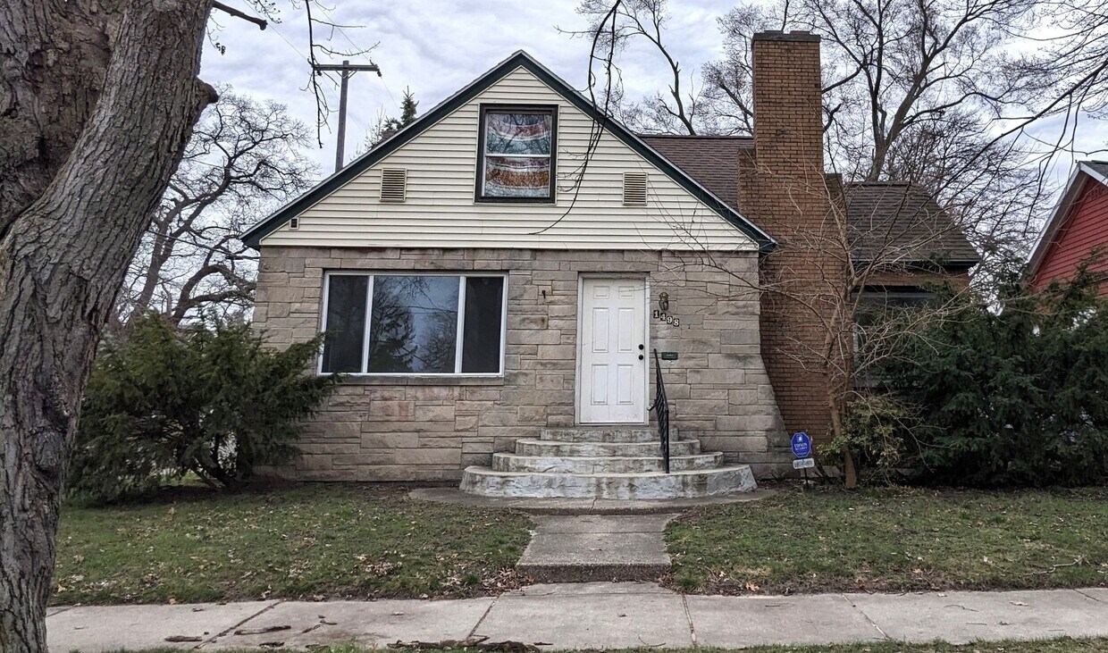 Primary Photo - 1498 6th Street