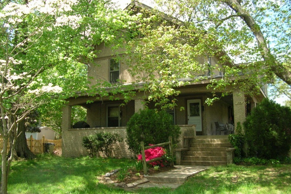 Foto principal - 1208 Avondale Ave