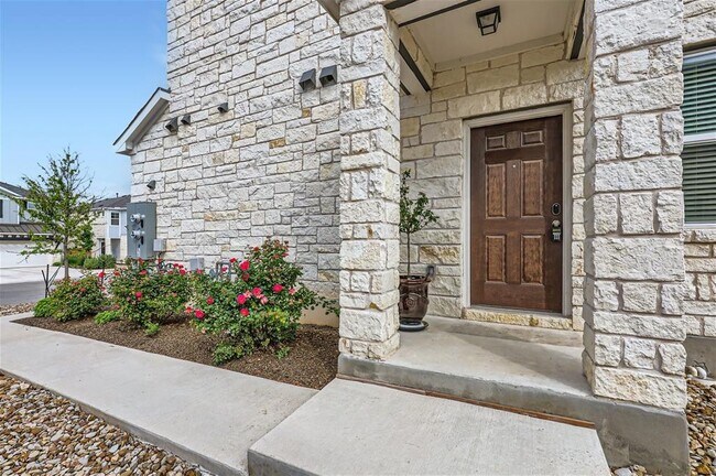 Building Photo - 2233 Rocoso Trl