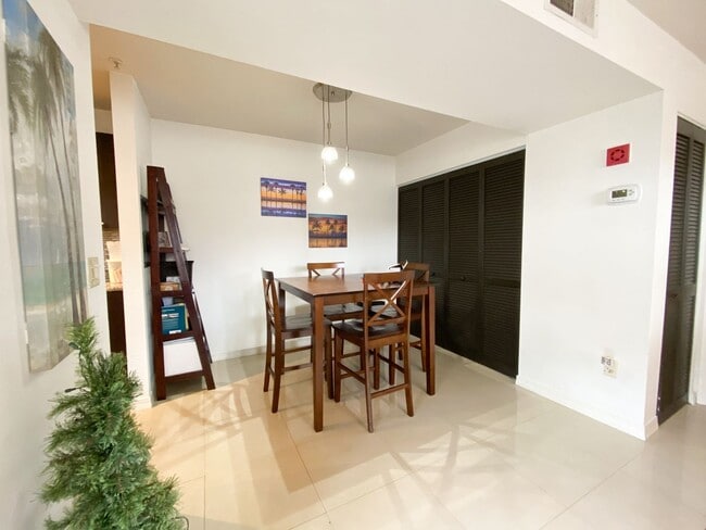 Photo - Campus Edge #101 Apartment