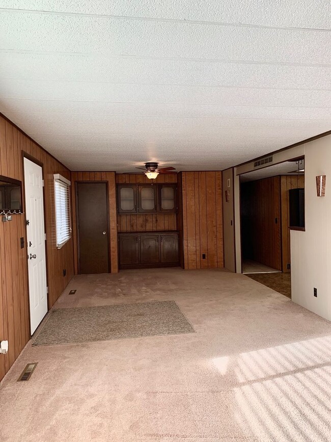 Building Photo - Beautiful Mountain Views, Minutes From I-25!