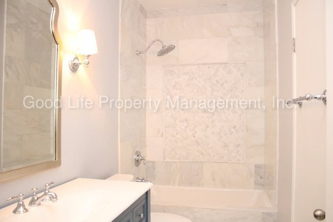 Building Photo - 4118 Via Candidiz
