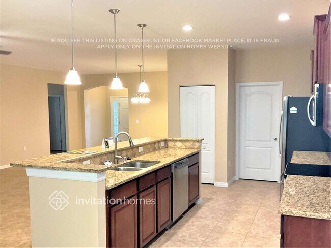 Foto del edificio - 6319 Twin Bridges Dr