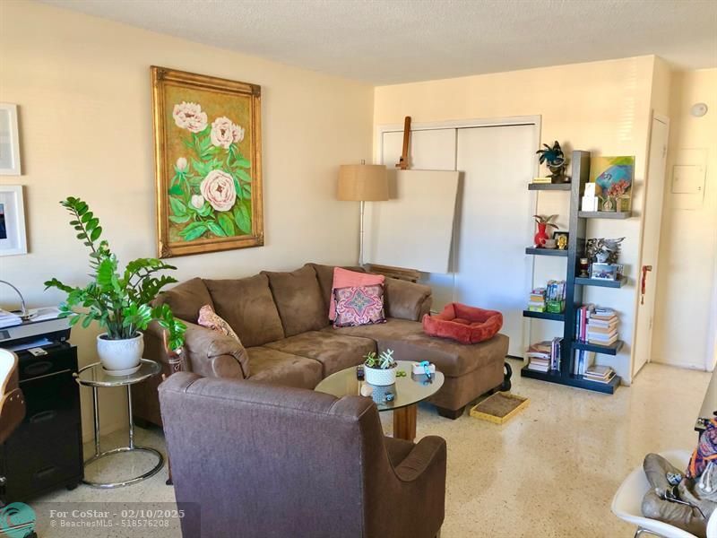 Foto principal - 1816 E Oakland Park Blvd