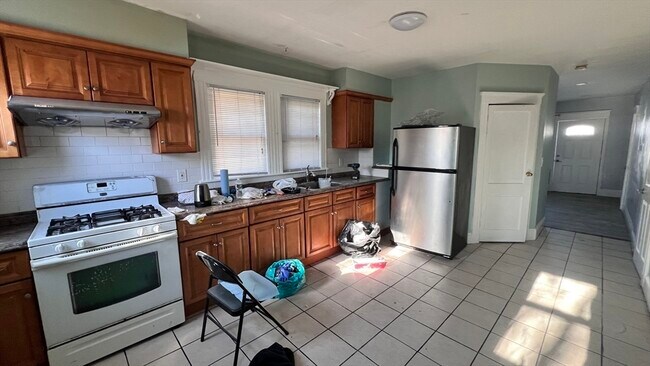 Foto del edificio - 58 Agawam St