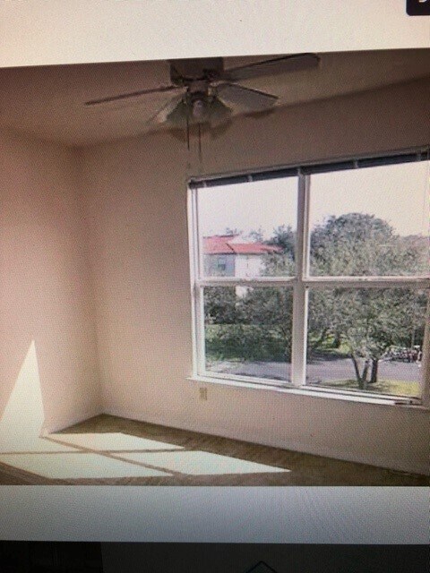 Foto del edificio - 11530 Villa Grand