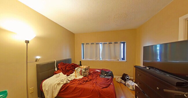 Foto del edificio - 85 Brainerd Rd