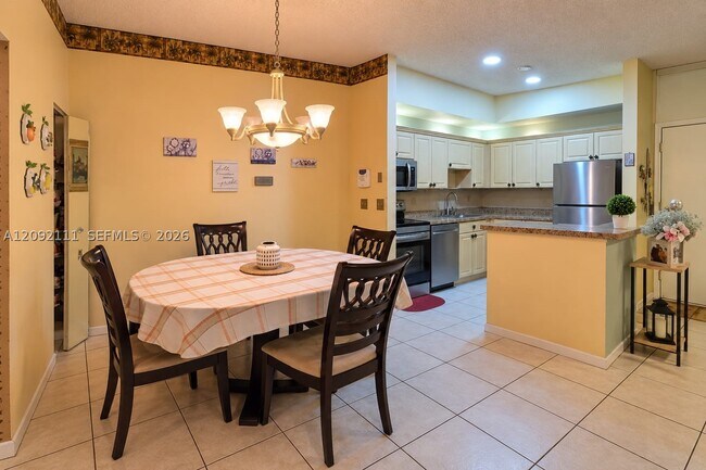 Foto del edificio - 10951 W Clairmont Cir