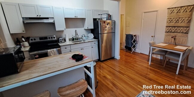 Photo - 202 St Paul St Apartment