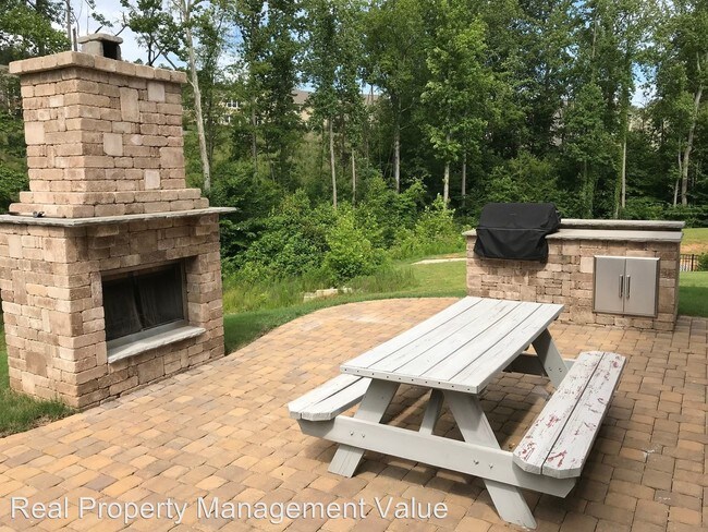 Building Photo - 5 br, 6 bath House - 124 Elk Shoal Lane