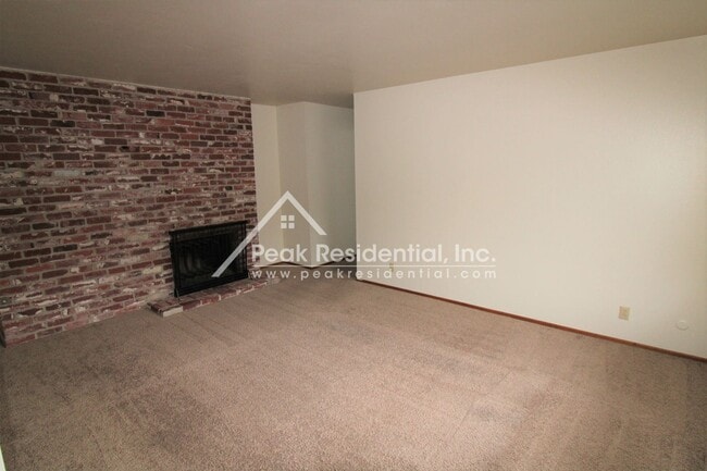 Building Photo - 2 br, 1 bath House - 6024 Rye Way
