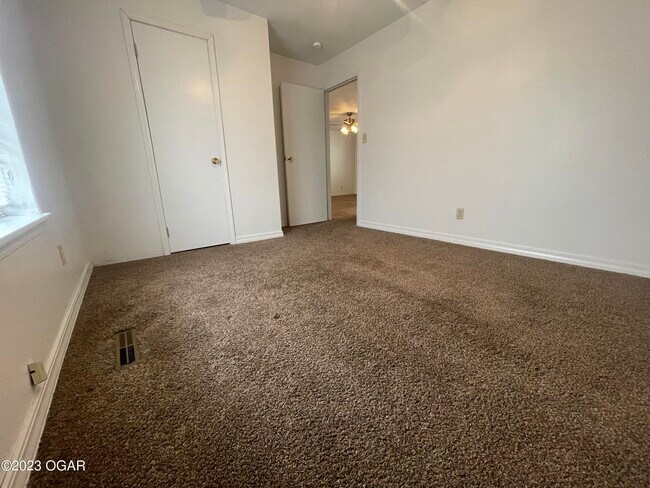 Building Photo - 4025 Belle-Locke Pl