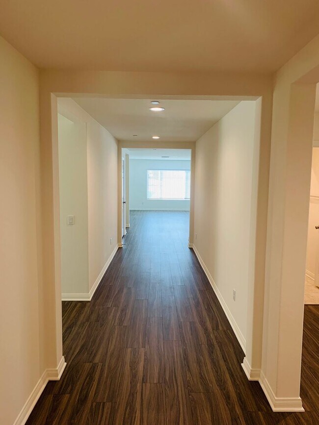 Building Photo - Newly built 4 bedroom Winchester home for ...