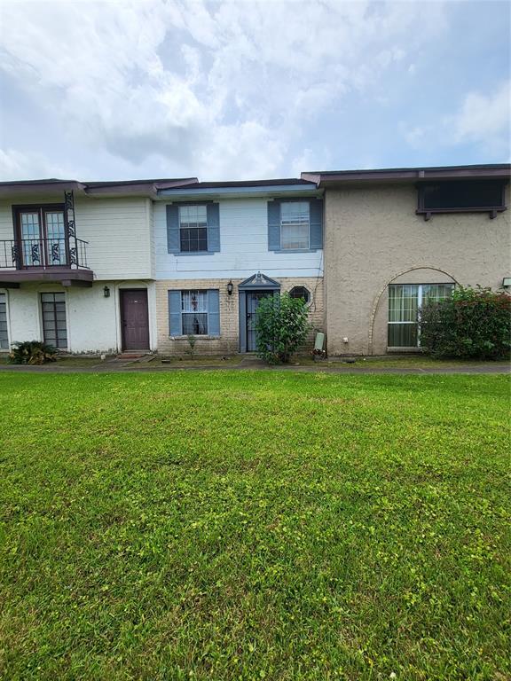 Primary Photo - 7109 Chasewood Dr