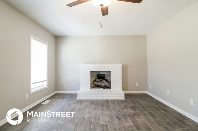 Building Photo - 127 Kinnis Creek Dr