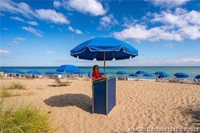 Foto del edificio - 10 NE Plantation Rd