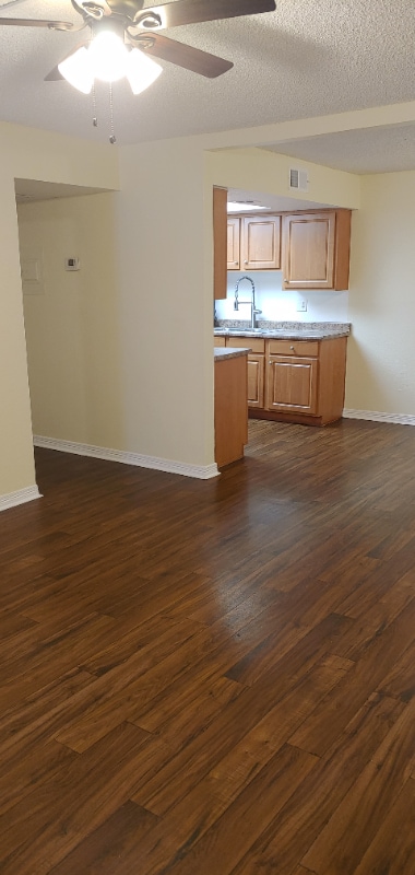 Photo - 3810 N Maryvale Pkwy (Phoenix, AZ)