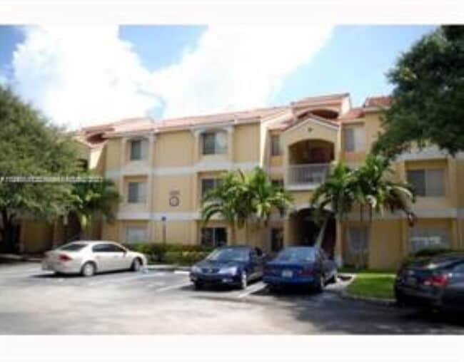 Building Photo - 2400 NW 33rd St