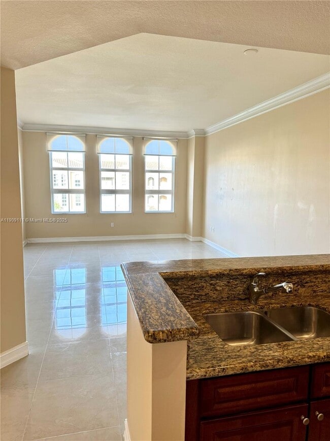 Building Photo - 3001 NE 185th St